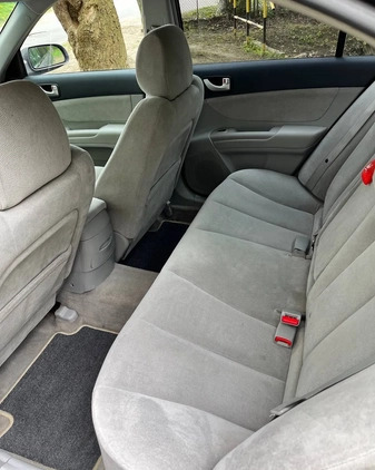 Hyundai Sonata cena 9700 przebieg: 350000, rok produkcji 2005 z Szczecin małe 67
